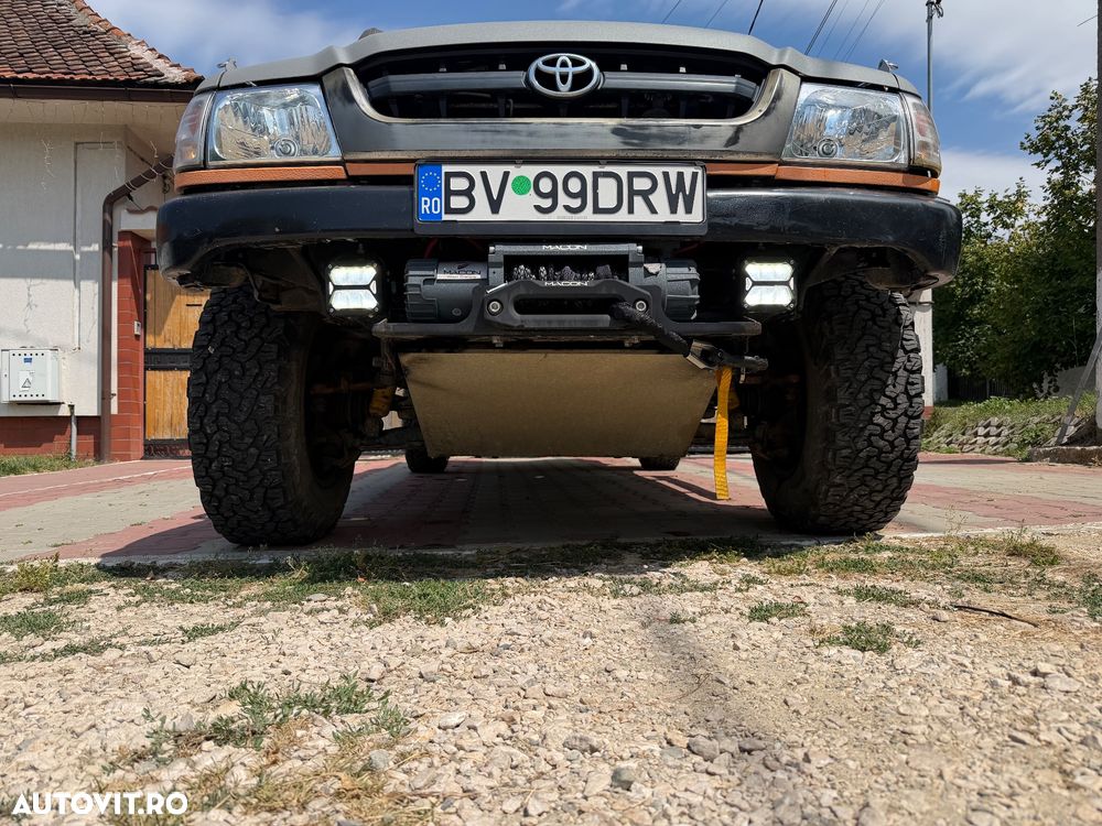Toyota Hilux - 3