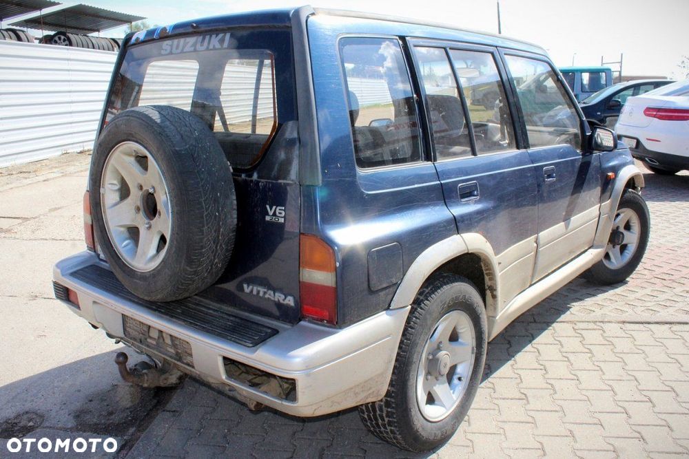 Suzuki Vitara 1997 2.0i V6 H20A (MASKA, ZDERZAK, LAMPA, BŁOTNIK, DRZWI, SZYBA, FOTEL) - 6