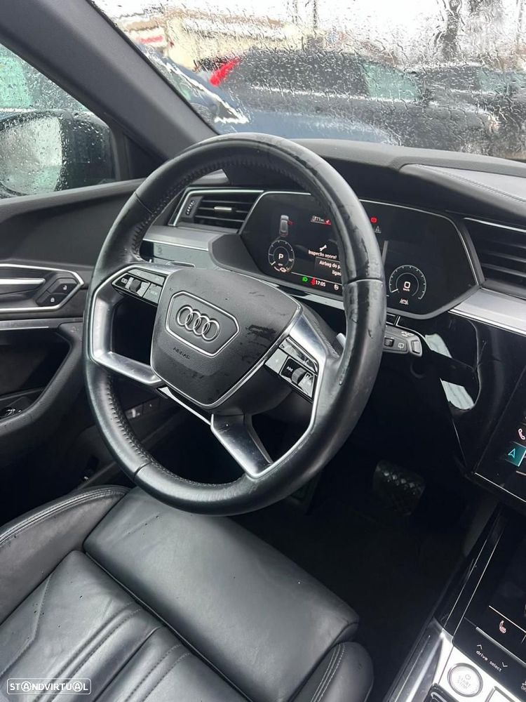 Audi e-tron 50 quattro S line - 6