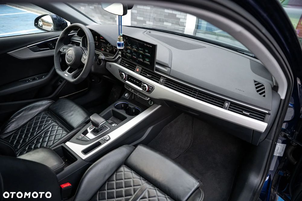 Audi A4 Limousine - 26