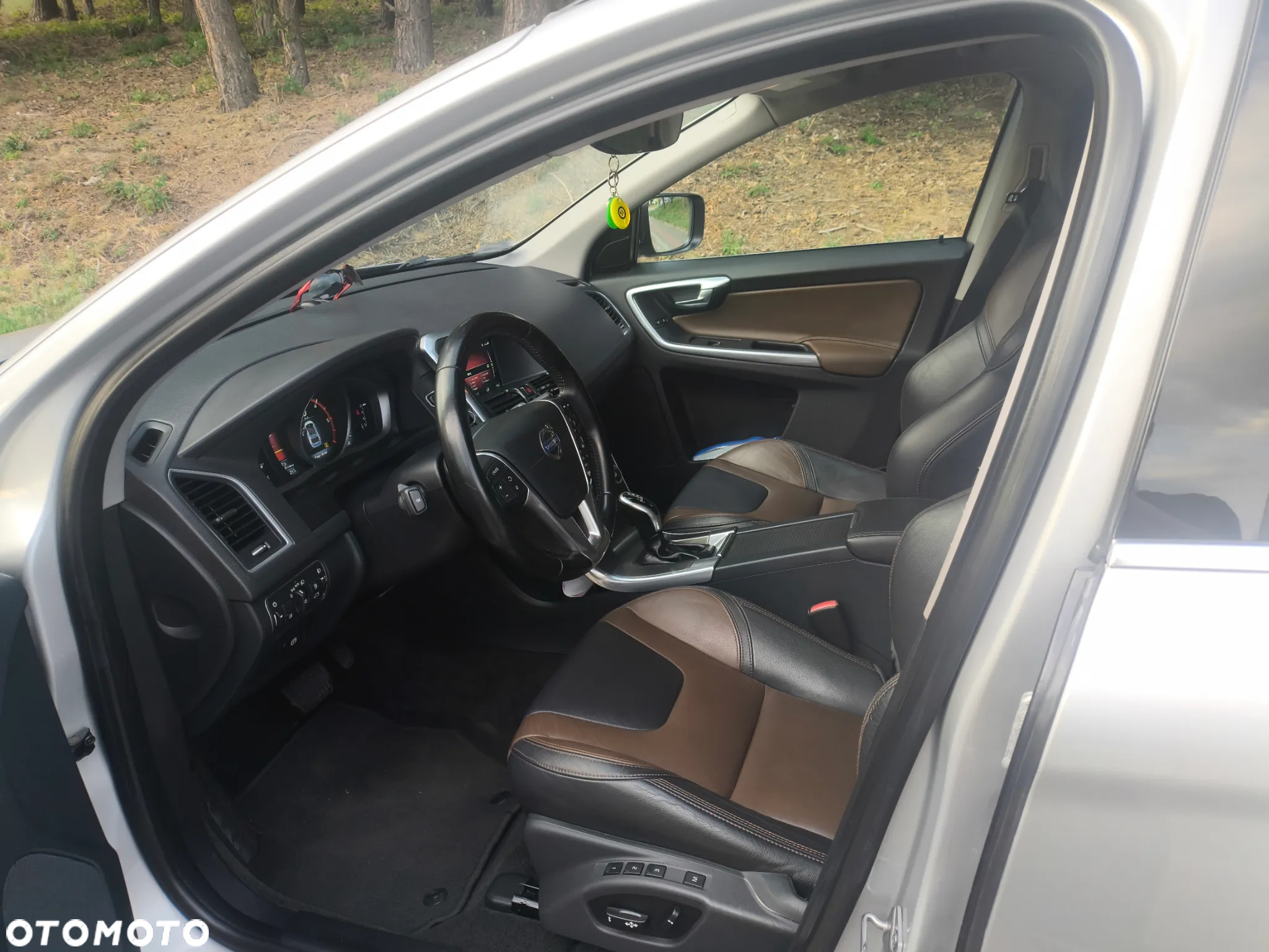 Volvo XC 60 D4 Drive-E Momentum - 12