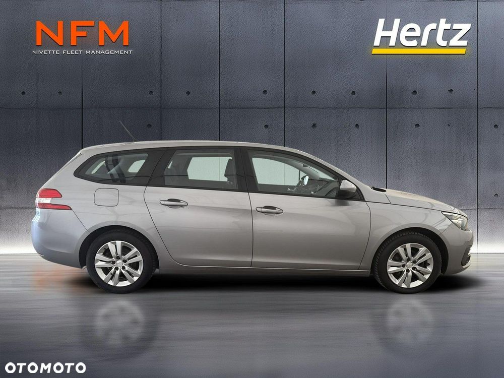 Peugeot 308 - 8