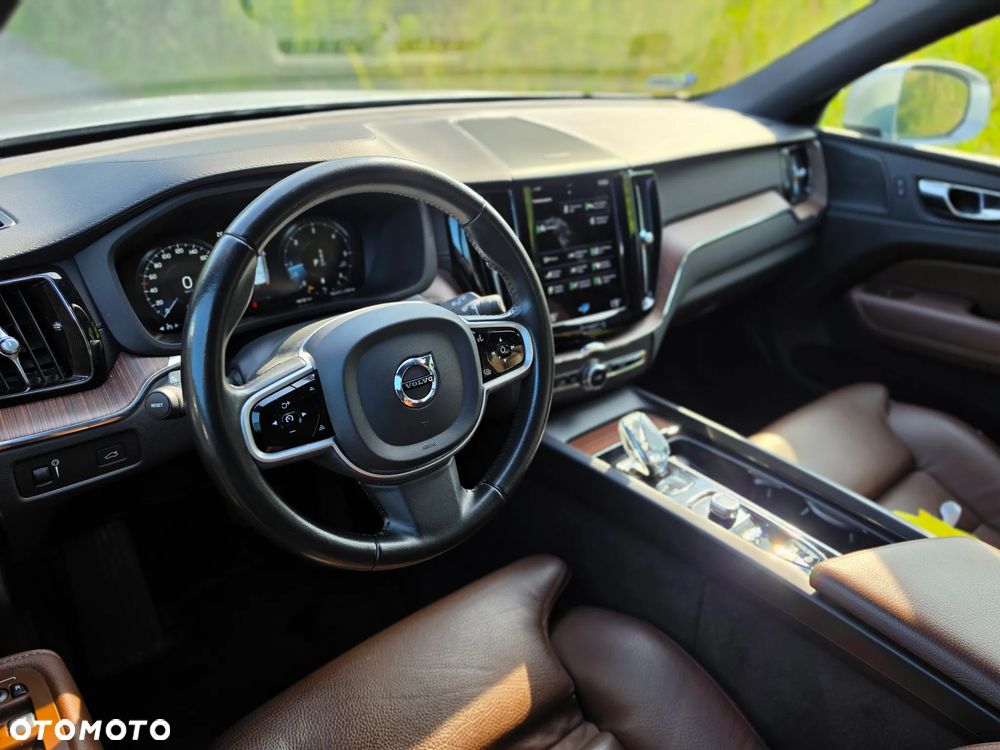Volvo XC 60 B4 D Inscription - 9