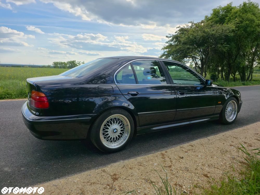 BMW Seria 5 523i - 3