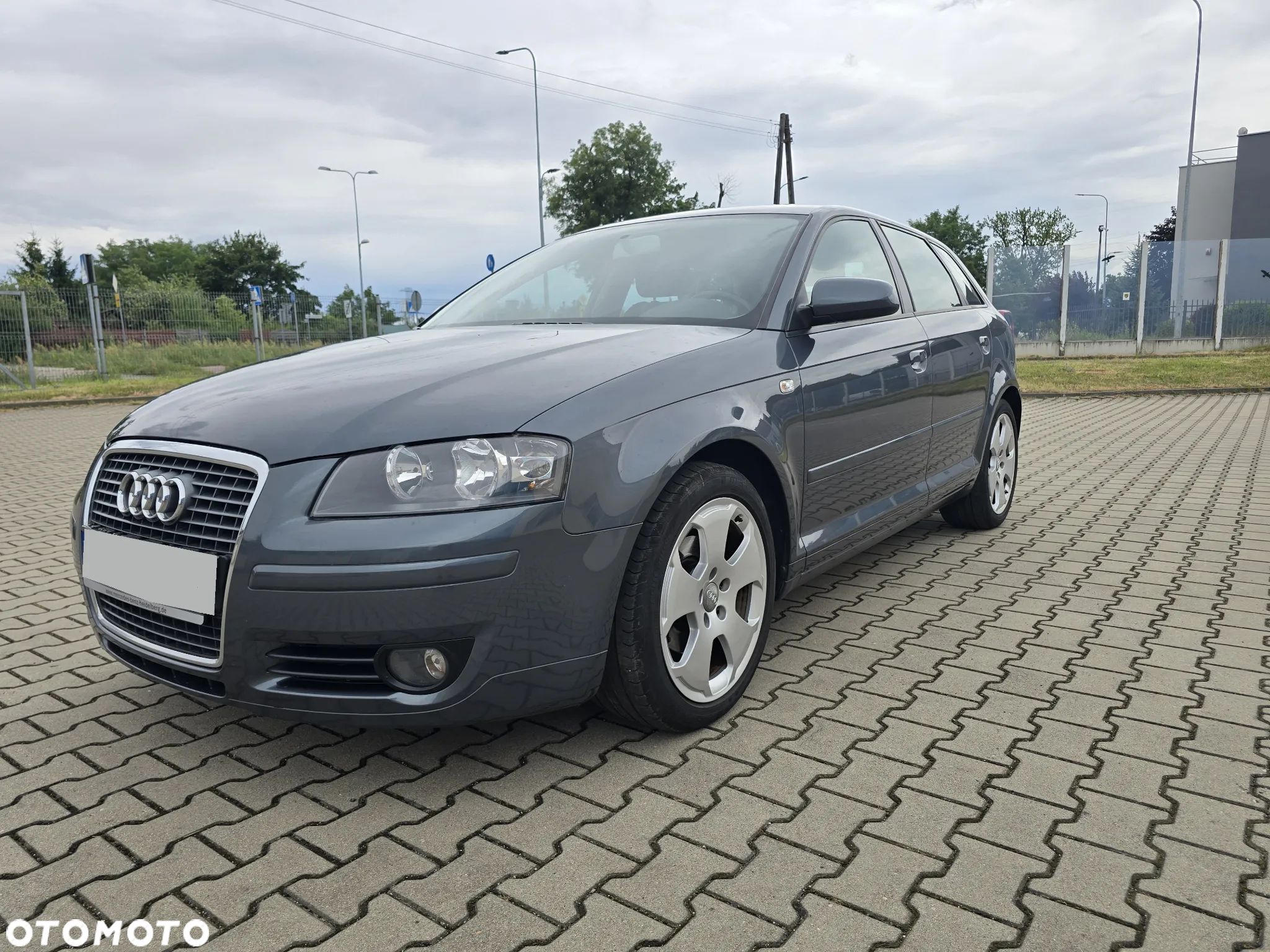 Audi A3 1.6 Sportback Attraction - 1
