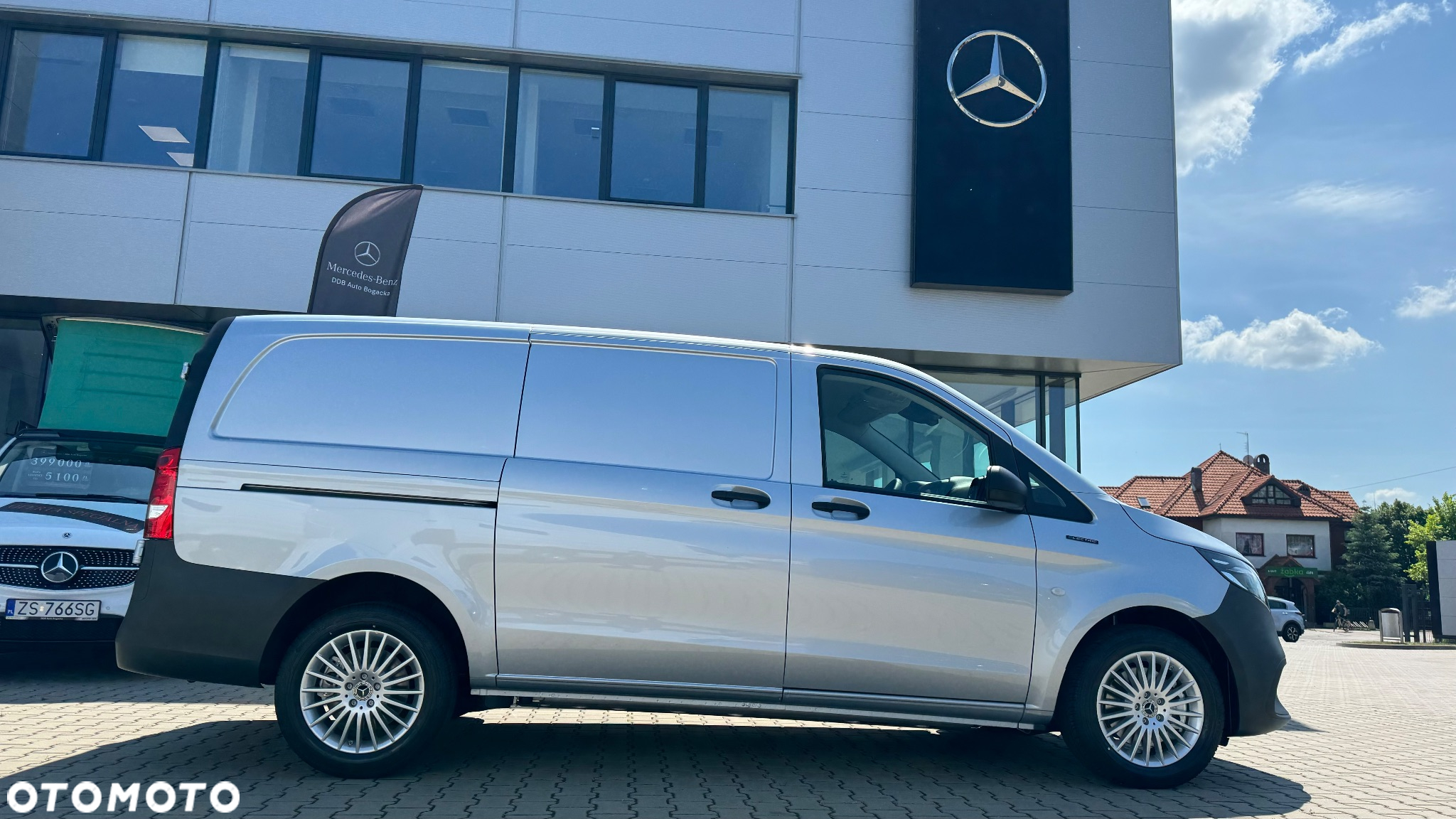 Mercedes-Benz Vito 112e eVito Furgon długi - 2