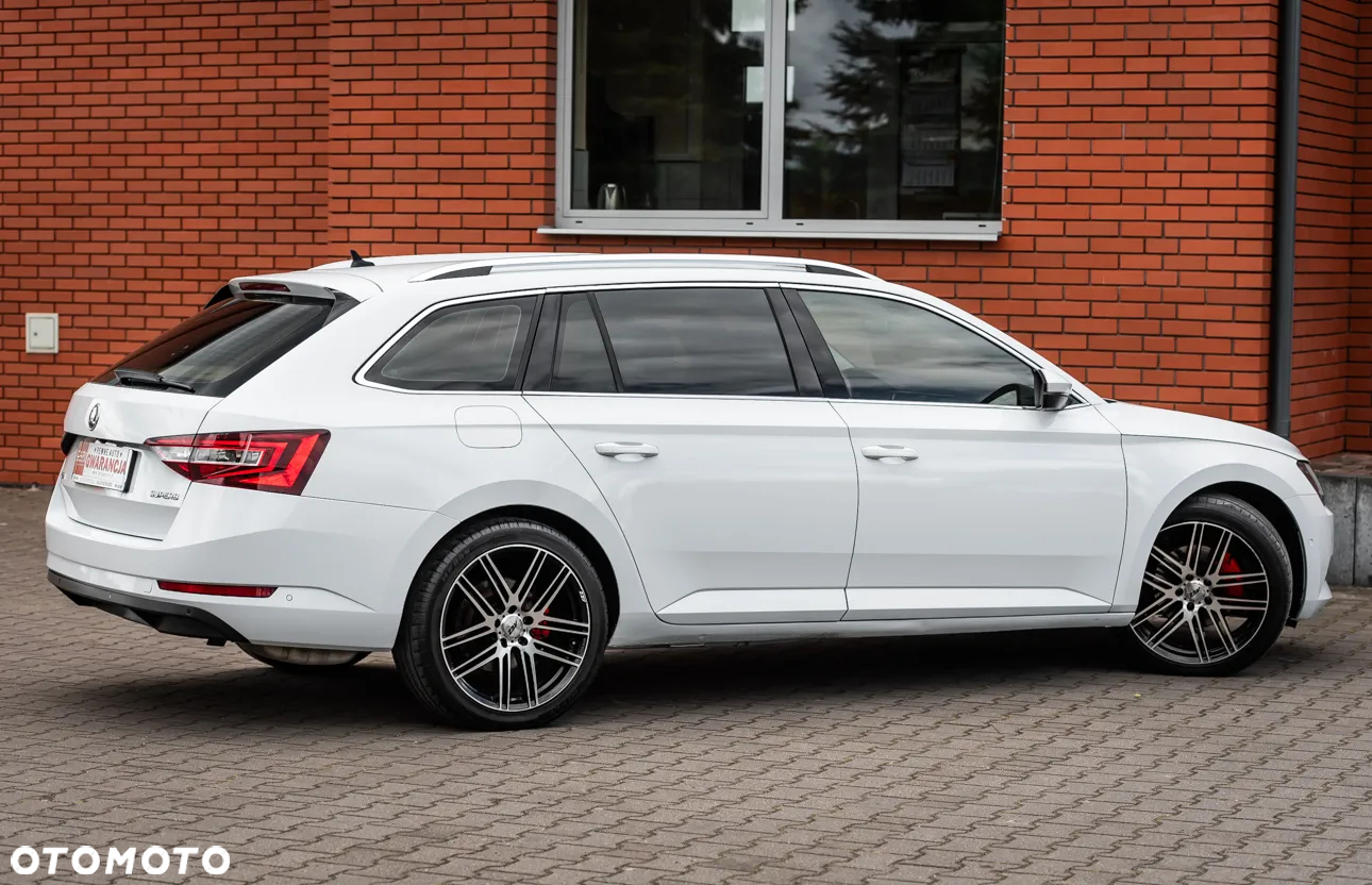 Skoda Superb 2.0 TSI Sportline DSG - 13