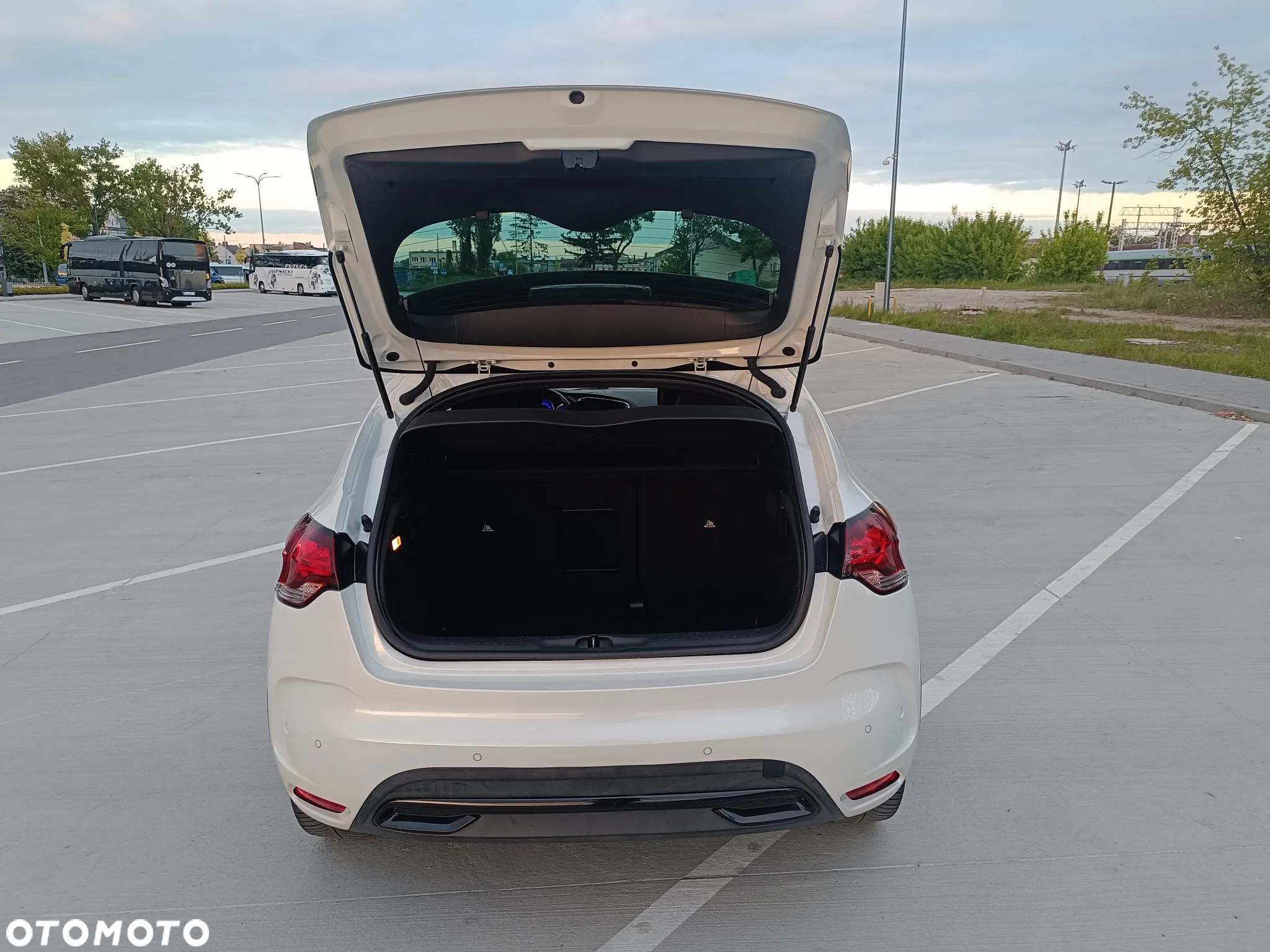 DS Automobiles DS 4 - 15