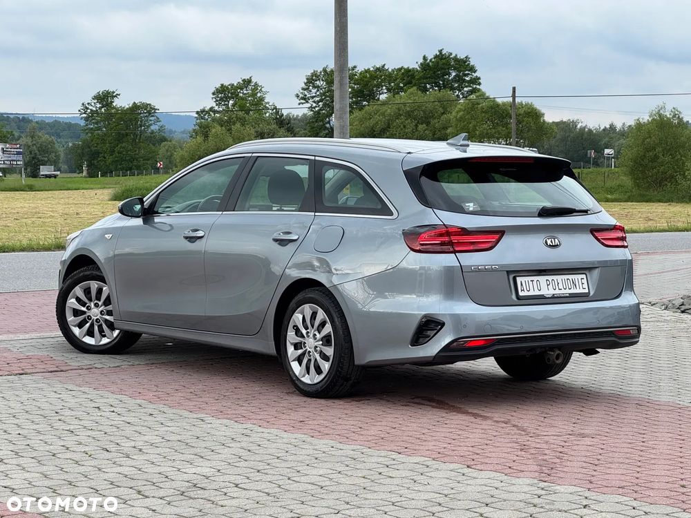 Kia Ceed - 4