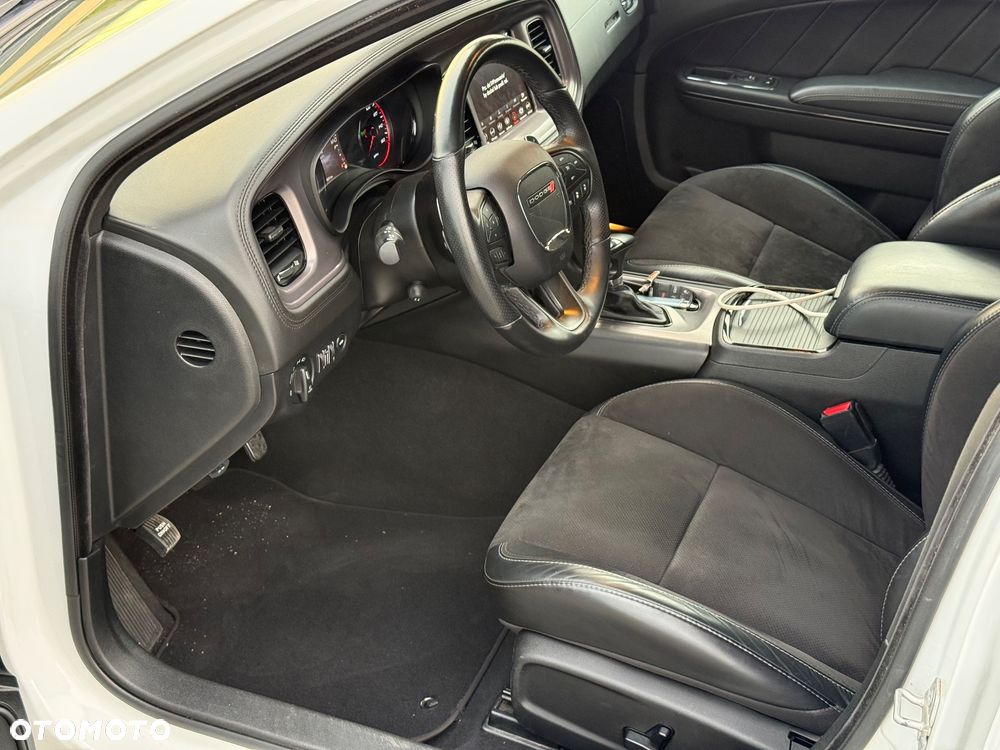 Dodge Charger 5.7 R/T Daytona - 20