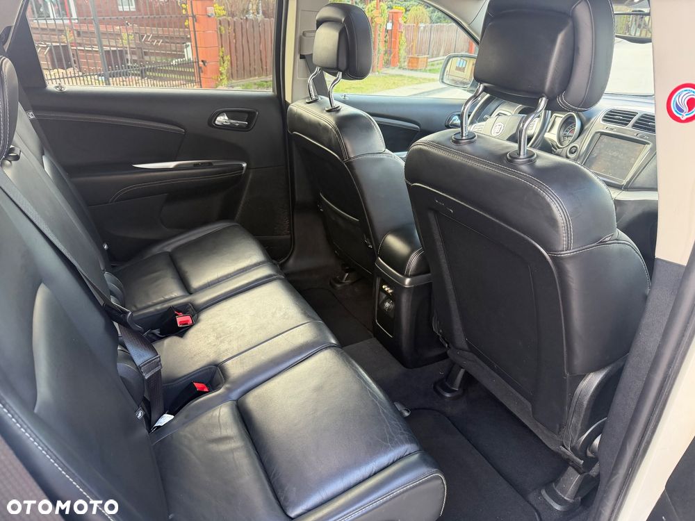 Fiat Freemont 2.0 Multijet 16V DPF Automatik Allrad Black Code - 17