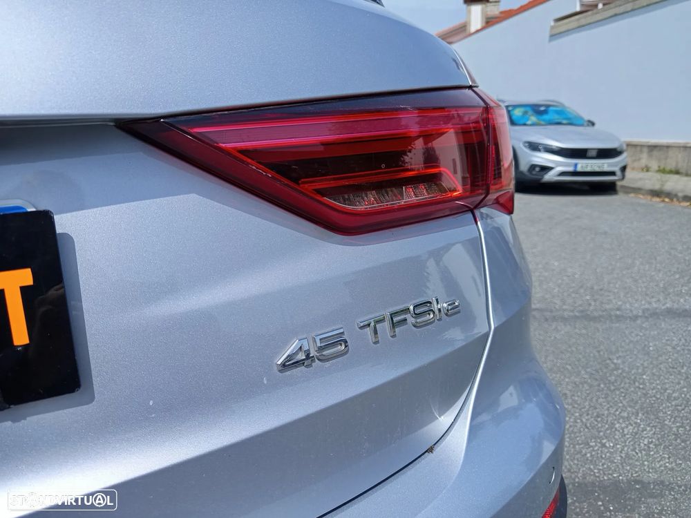Audi Q3 45 TFSIe S tronic S line - 9