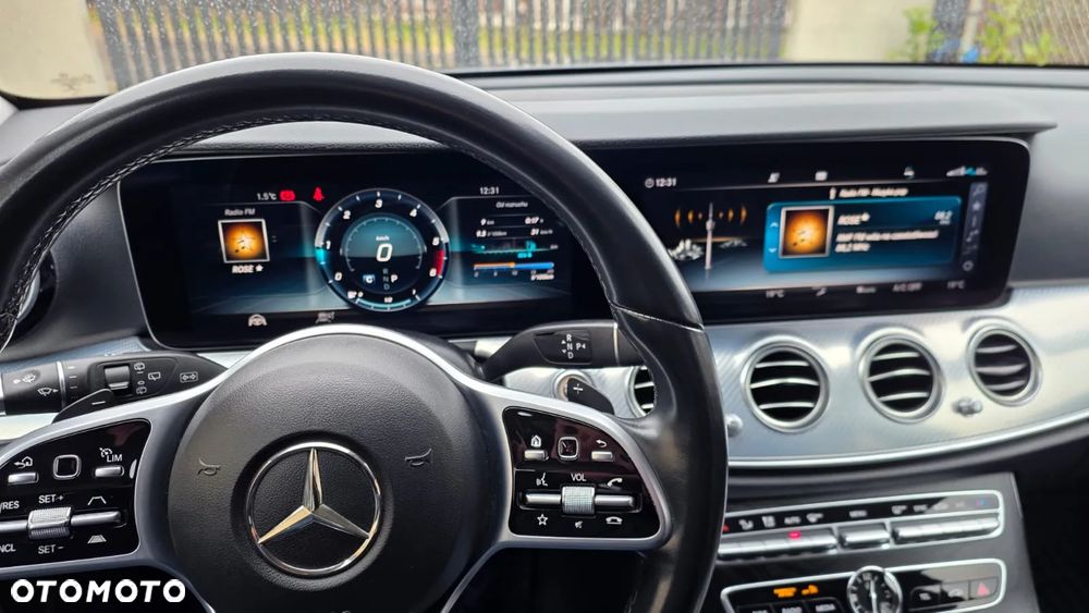 Mercedes-Benz Klasa E - 17