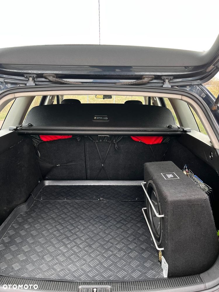 Volkswagen Golf 1.9 TDI Comfortline - 21