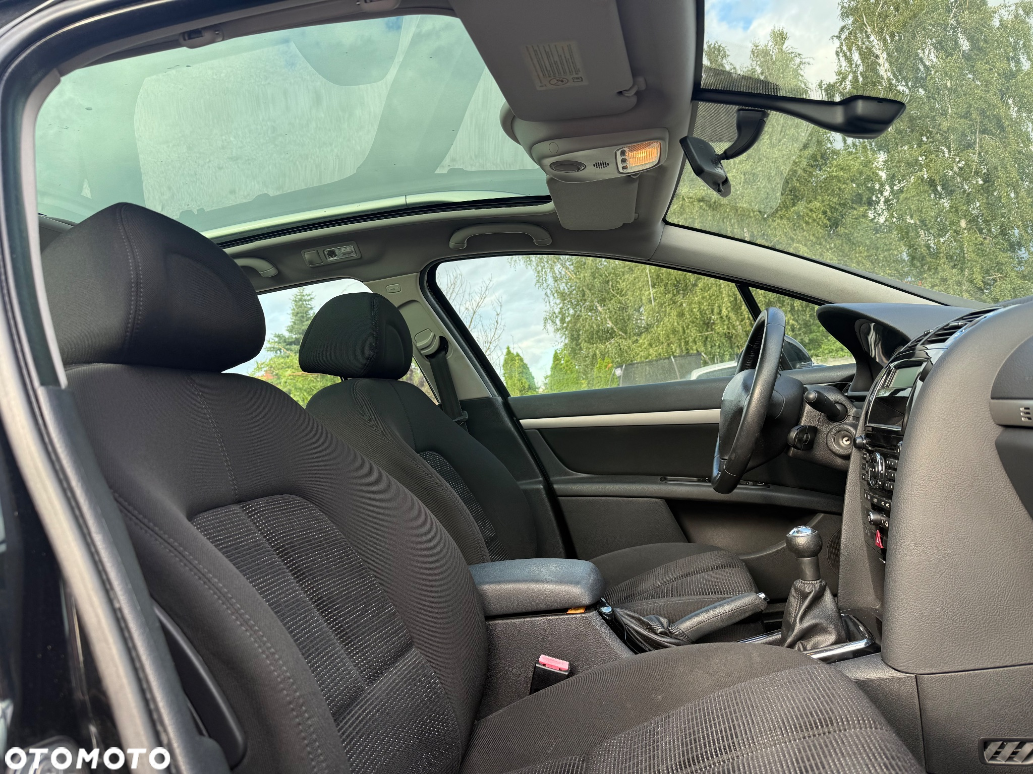 Peugeot 407 SW 140 Millesim 200 - 8