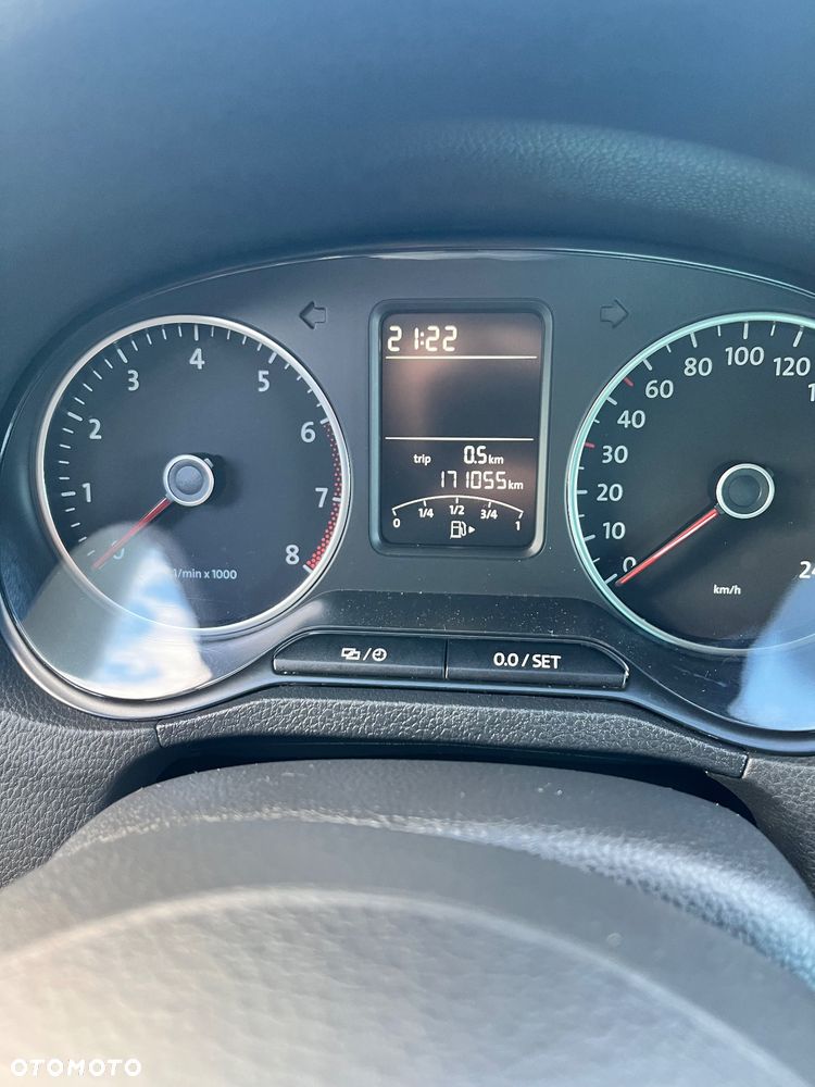 Volkswagen Polo - 11