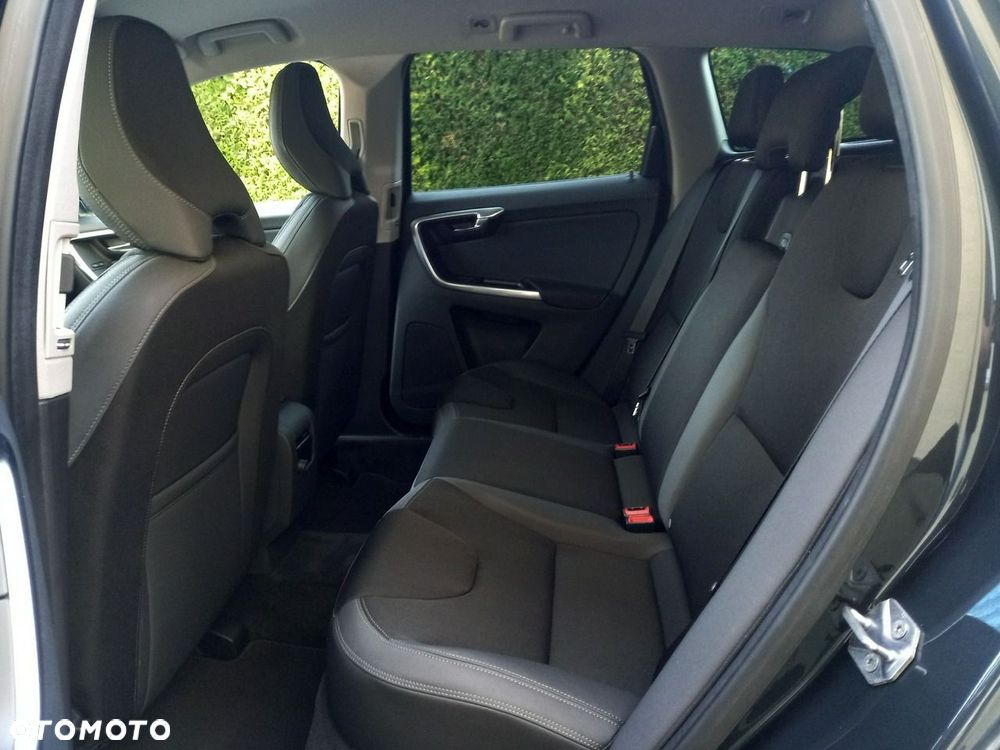 Volvo XC 60 D4 Drive-E Summum - 24