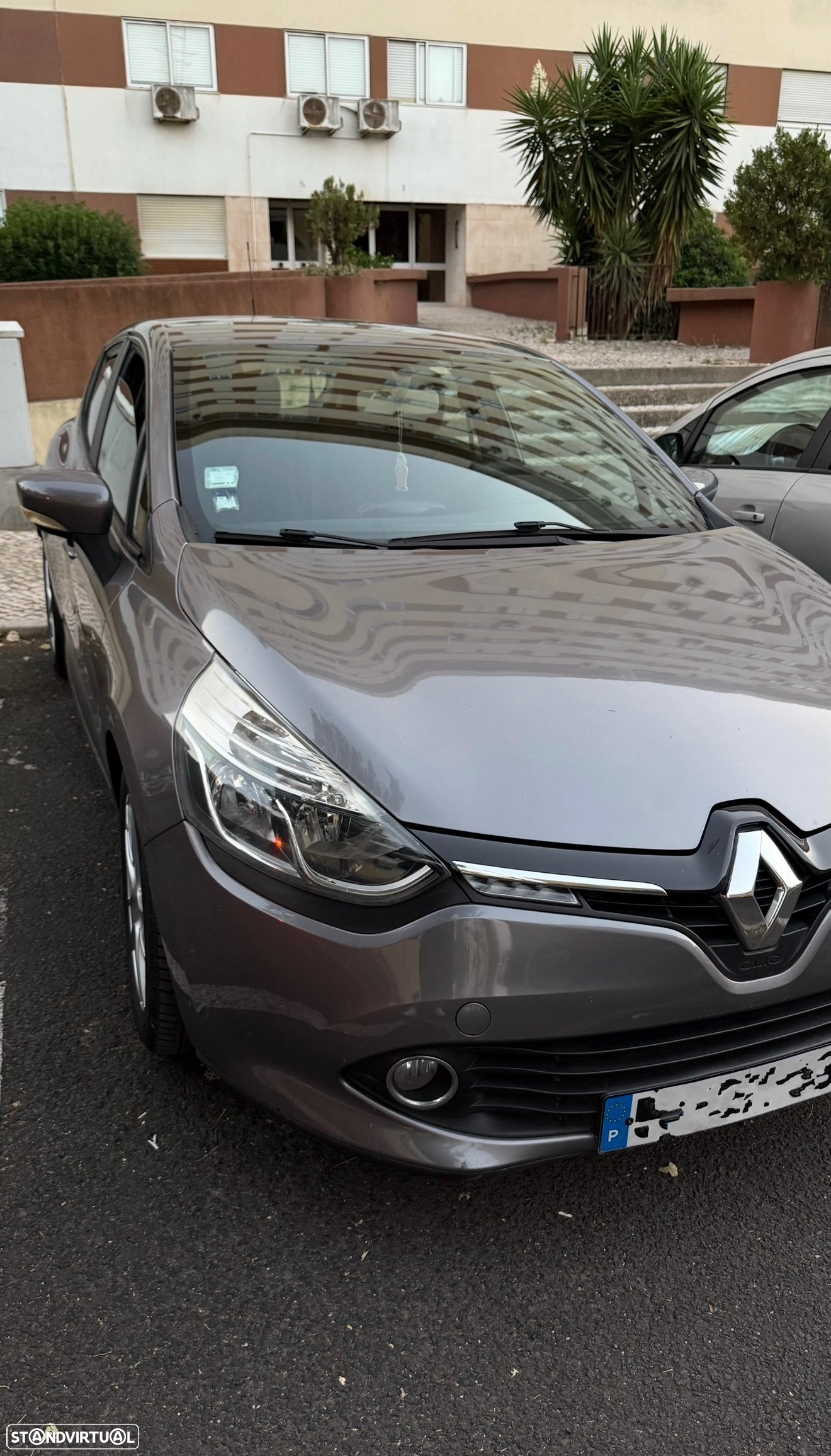 Renault Clio - 2