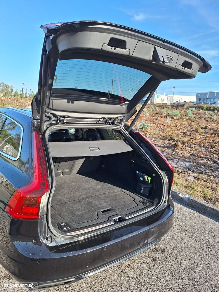 Volvo V90 2.0 D5 R-Design AWD Geartronic - 14