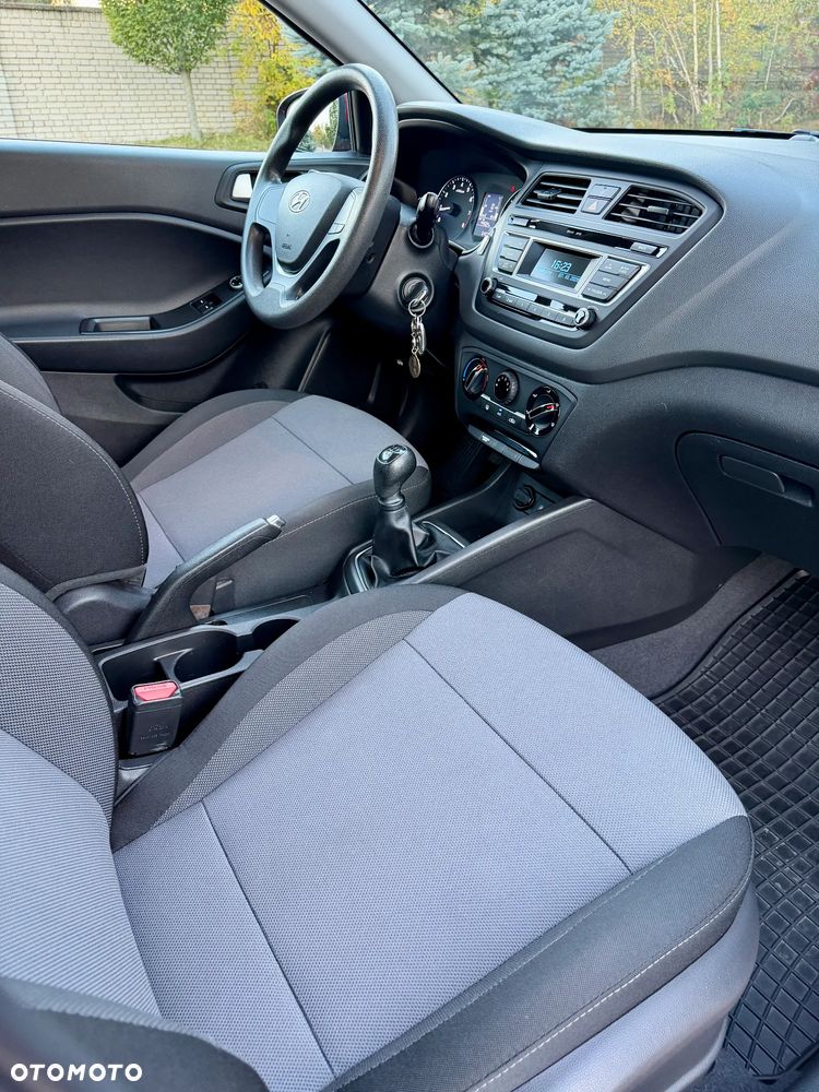 Hyundai i20 - 32
