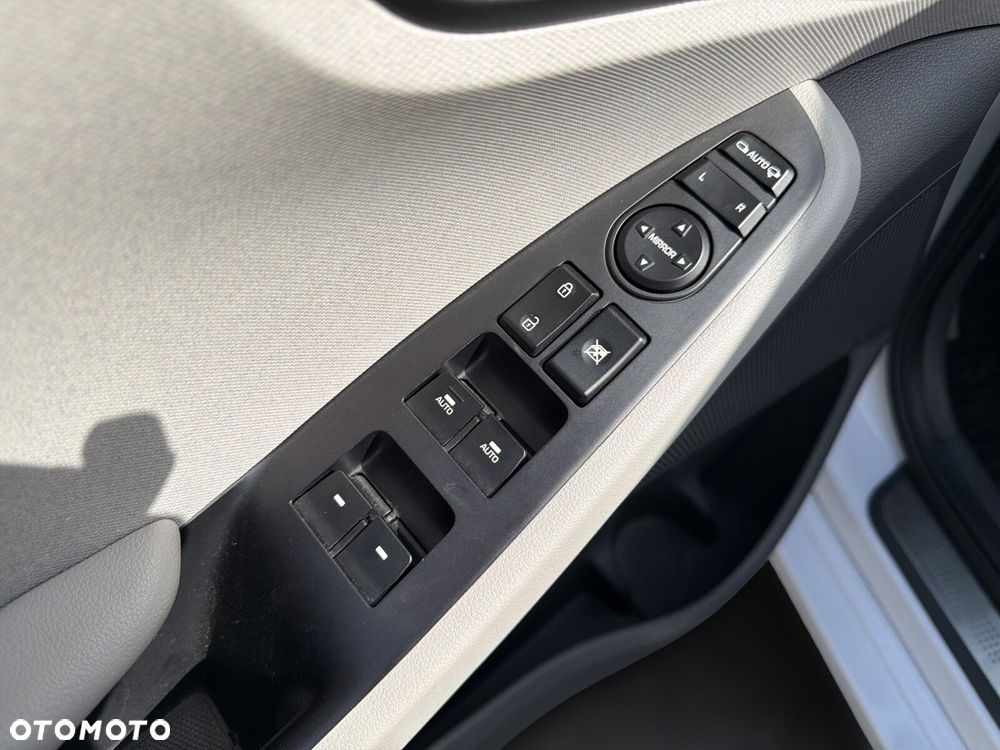 Hyundai IONIQ Hybrid Premium - 21