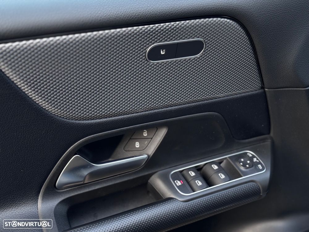 Mercedes-Benz GLB 180 d 8G-DCT Progressive - 15