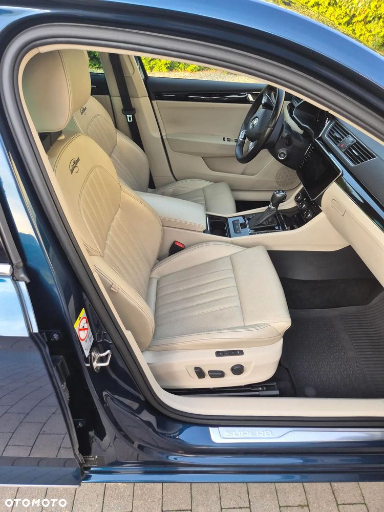 Skoda Superb 2.0 TSI 4x4 L&K DSG - 10
