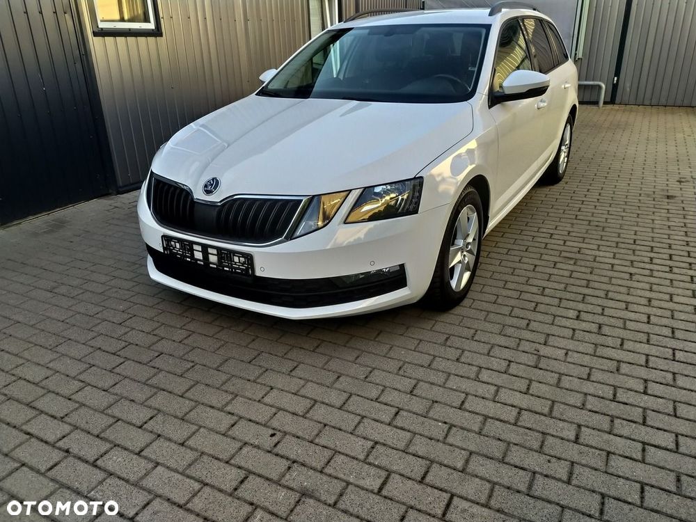 Skoda Octavia - 2