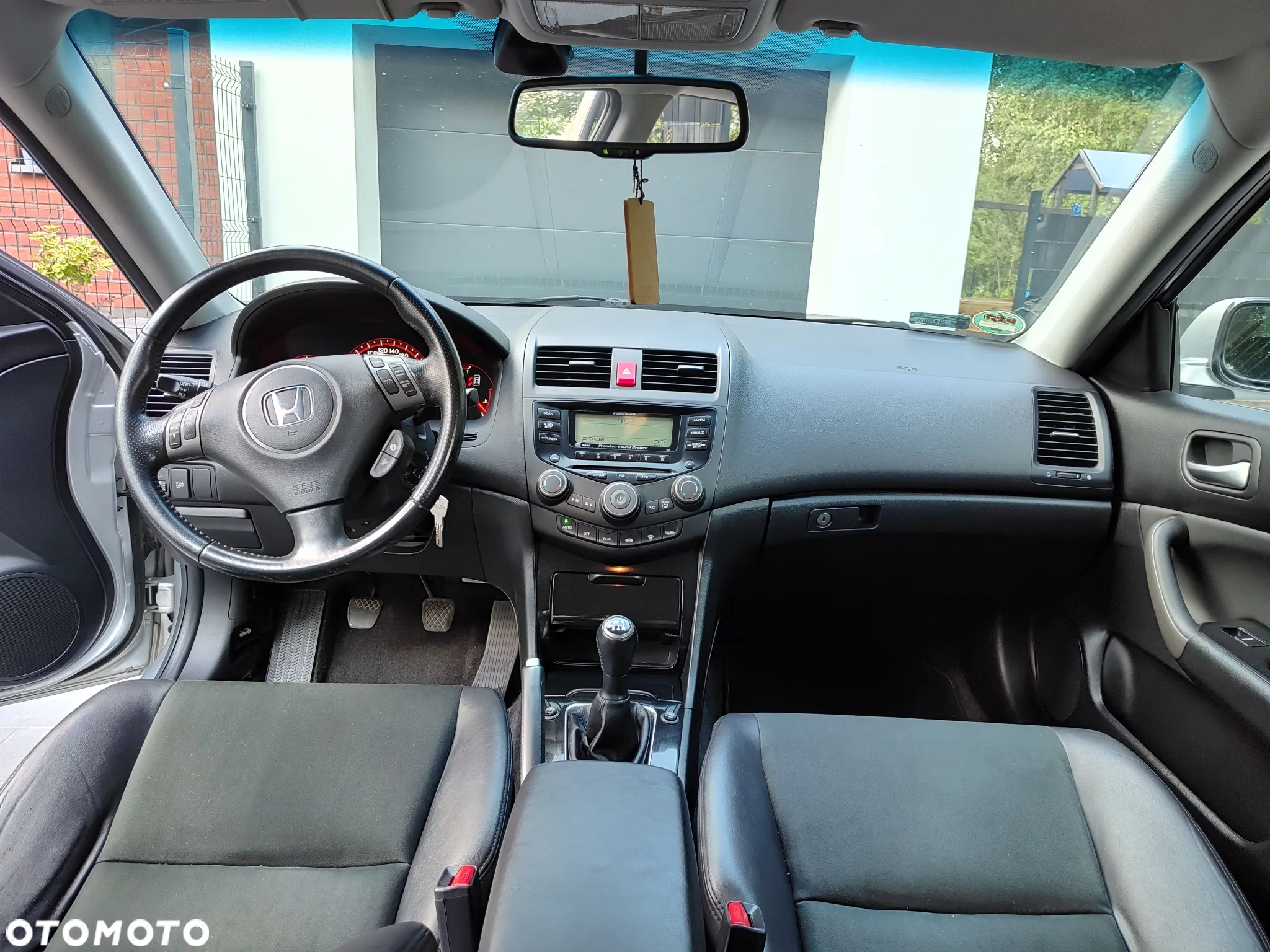 Honda Accord 2.0 Sport - 13
