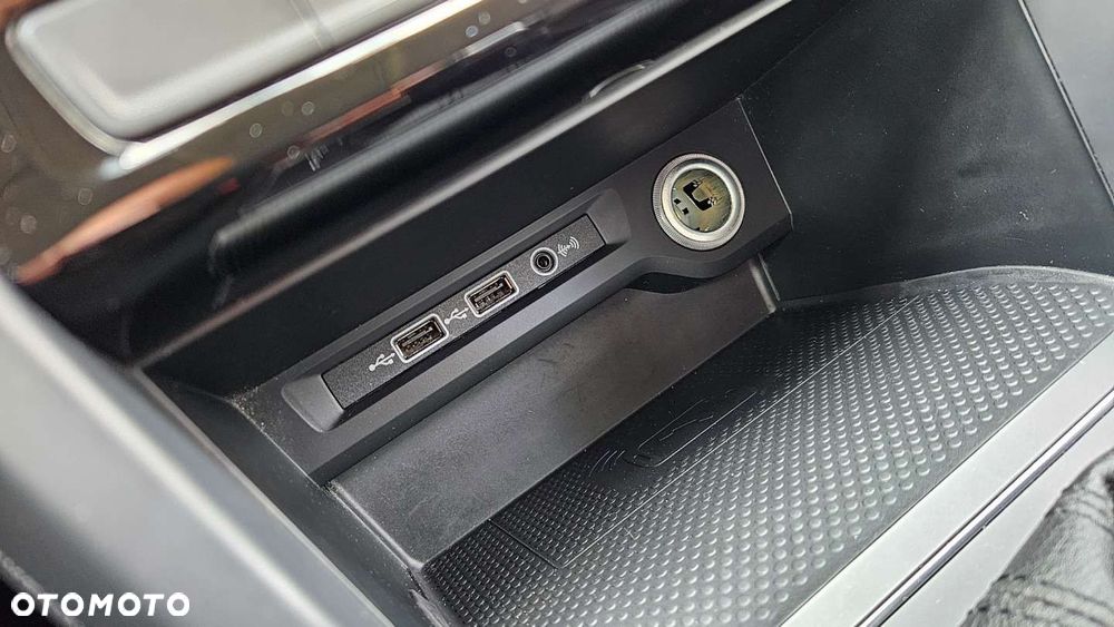 Volkswagen Touran 2.0 TDI SCR DSG IQ.DRIVE - 29