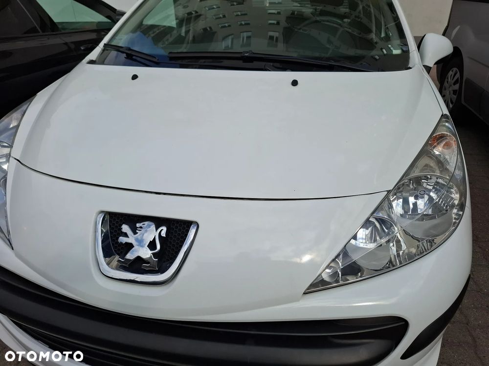 Peugeot 207 - 6