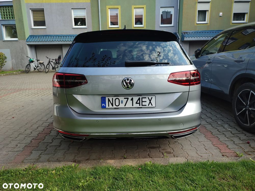 Volkswagen Passat 2.0 TDI SCR DSG Comfortline - 14