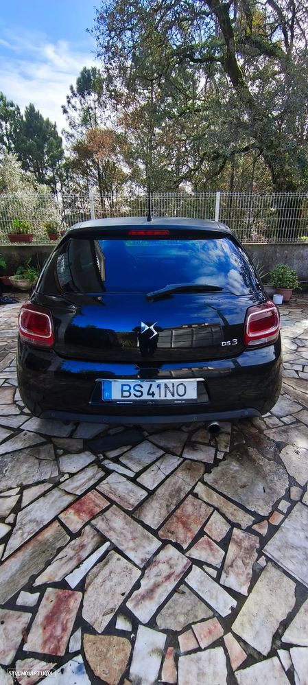 DS DS3 1.2 PureTech Black Lezard EAT6 - 3