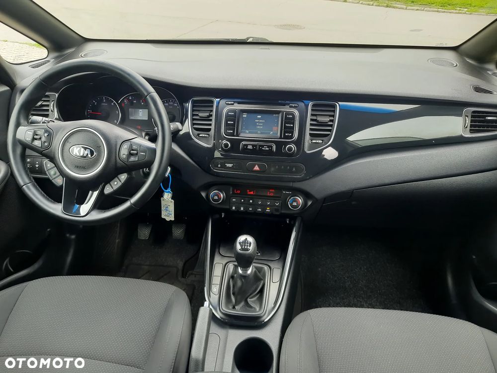Kia Carens 1.7 CRDi M EU6 - 11