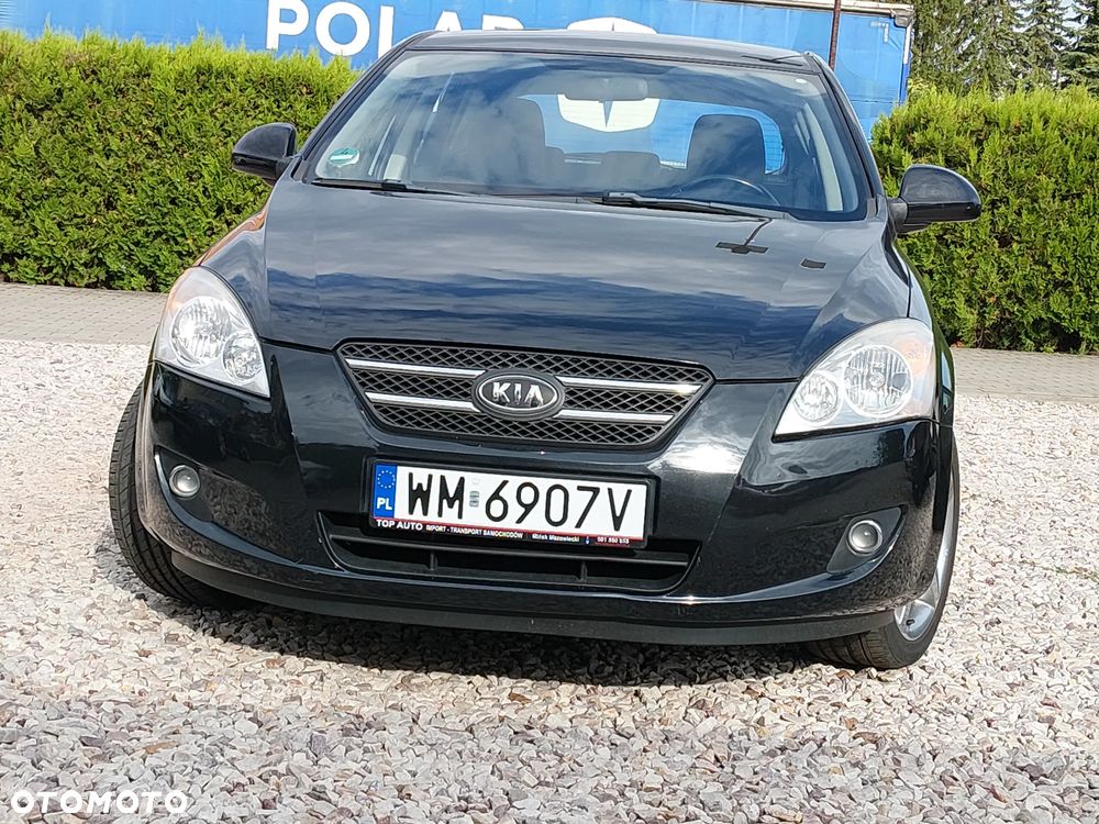 Kia Ceed - 1