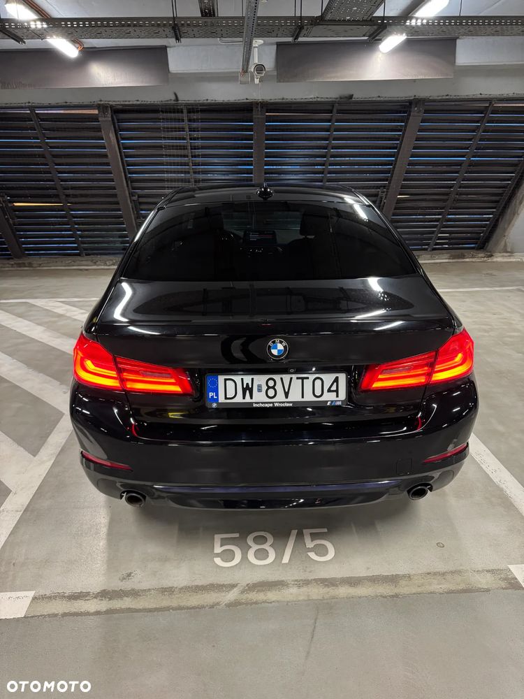 BMW Seria 5 520d Sport Line - 3