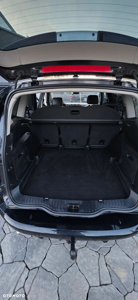 Ford S-Max 2.0 TDCi DPF Titanium - 26