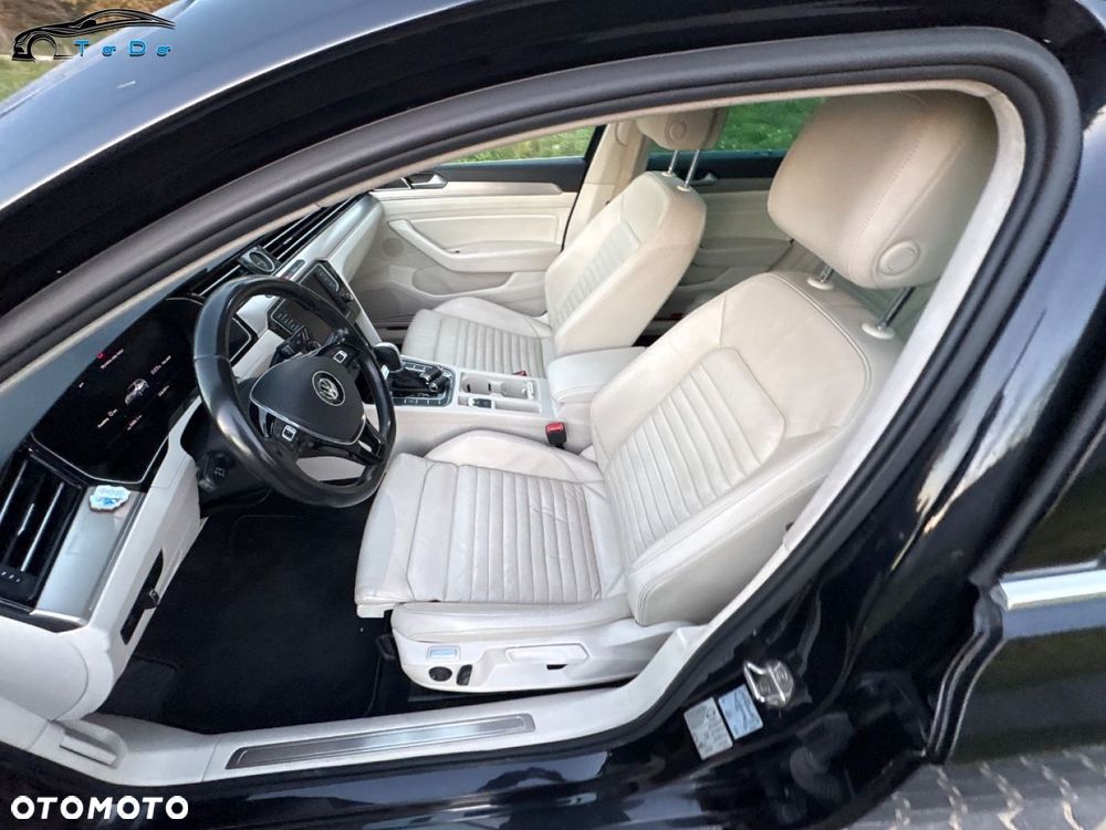 Volkswagen Passat Variant 2.0 TDI BMT Highline DSG - 16