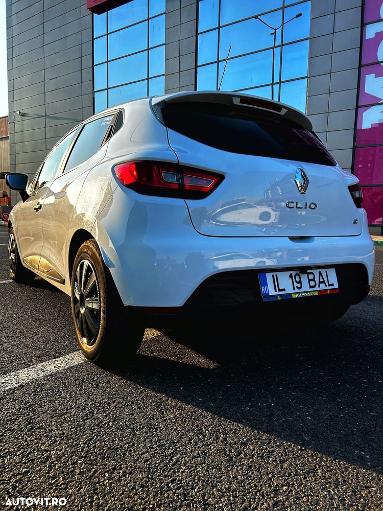 Renault Clio 1.5 dCi Authentique - 12