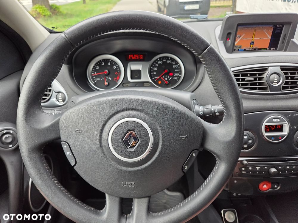 Renault Clio - 14