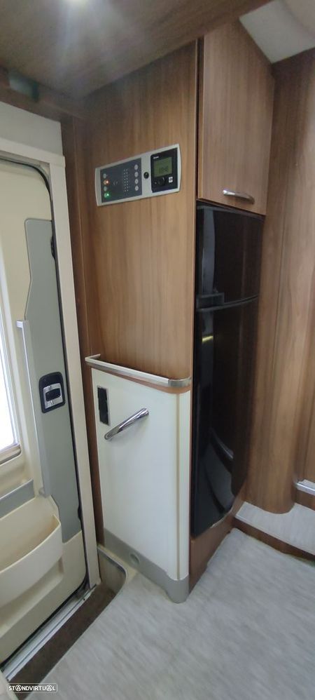 Pilote Essential P746 (Cama central - GPL) - 5