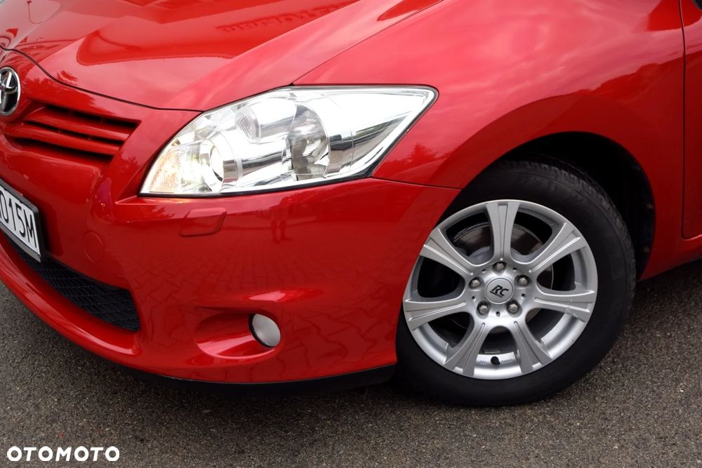 Toyota Auris 1.6 Premium MS - 17