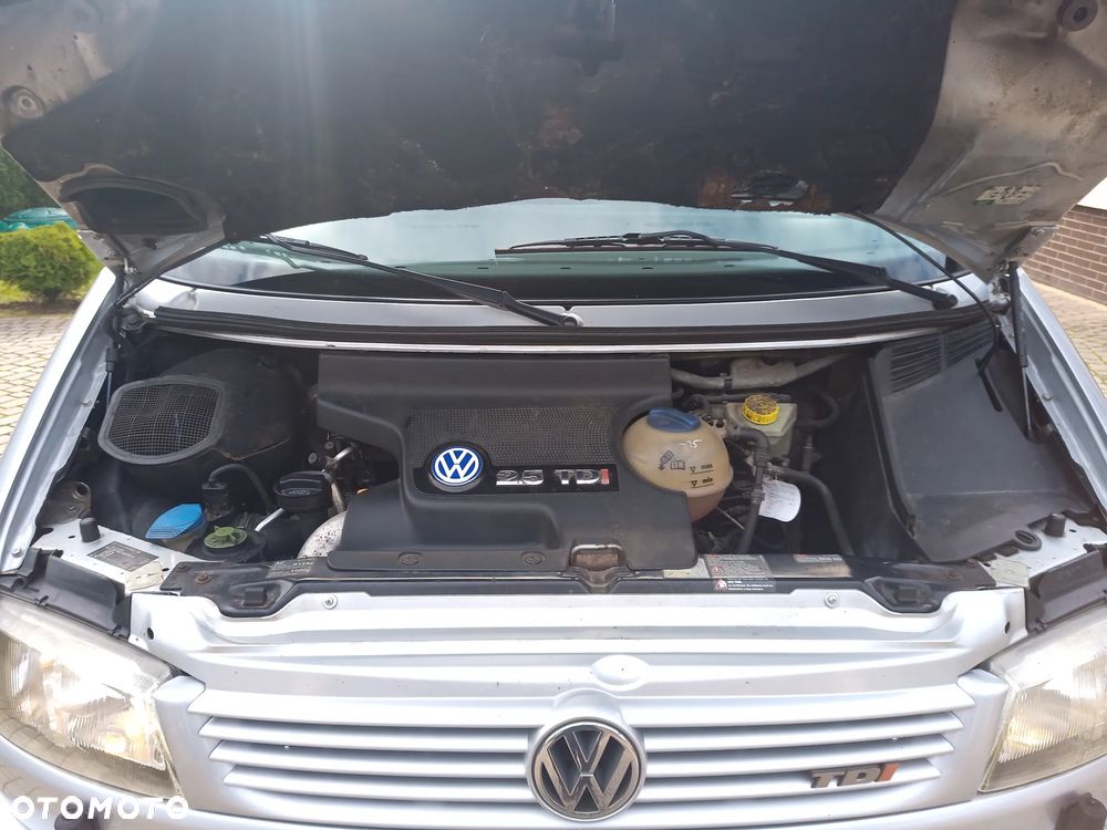 Volkswagen Multivan TDI - 12