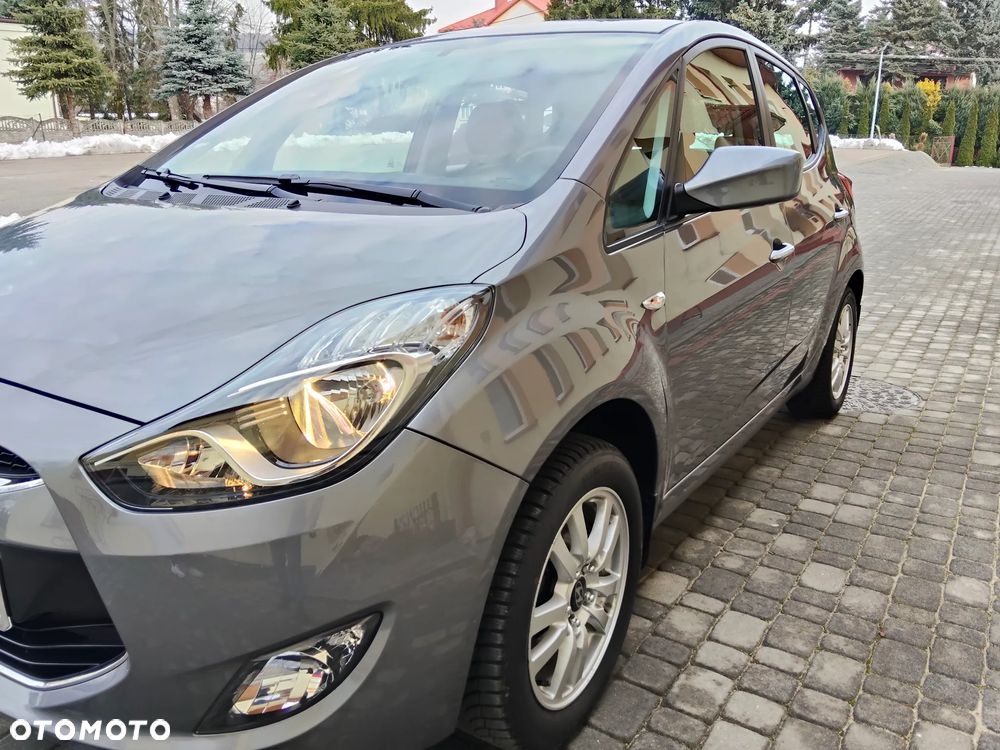 Hyundai ix20 1.4 blue YES - 12