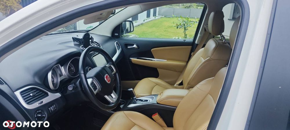 Fiat Freemont 2.0 Multijet 16V DPF Automatik Allrad Lounge - 4
