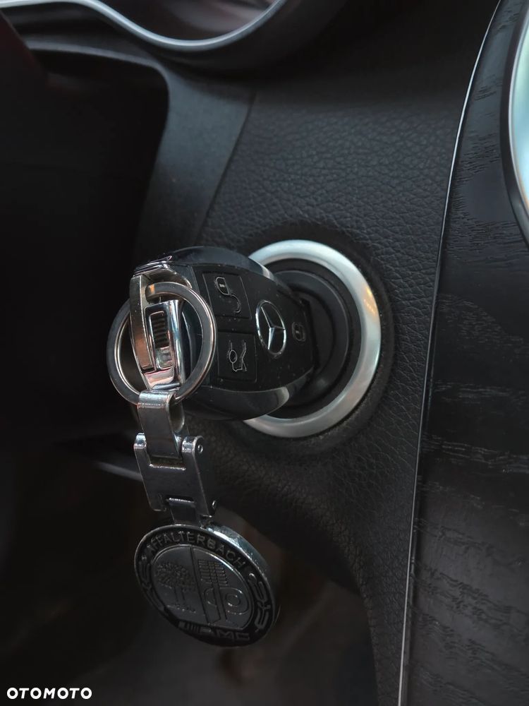 Mercedes-Benz Klasa C 200 4-Matic 9G-Tronic - 26