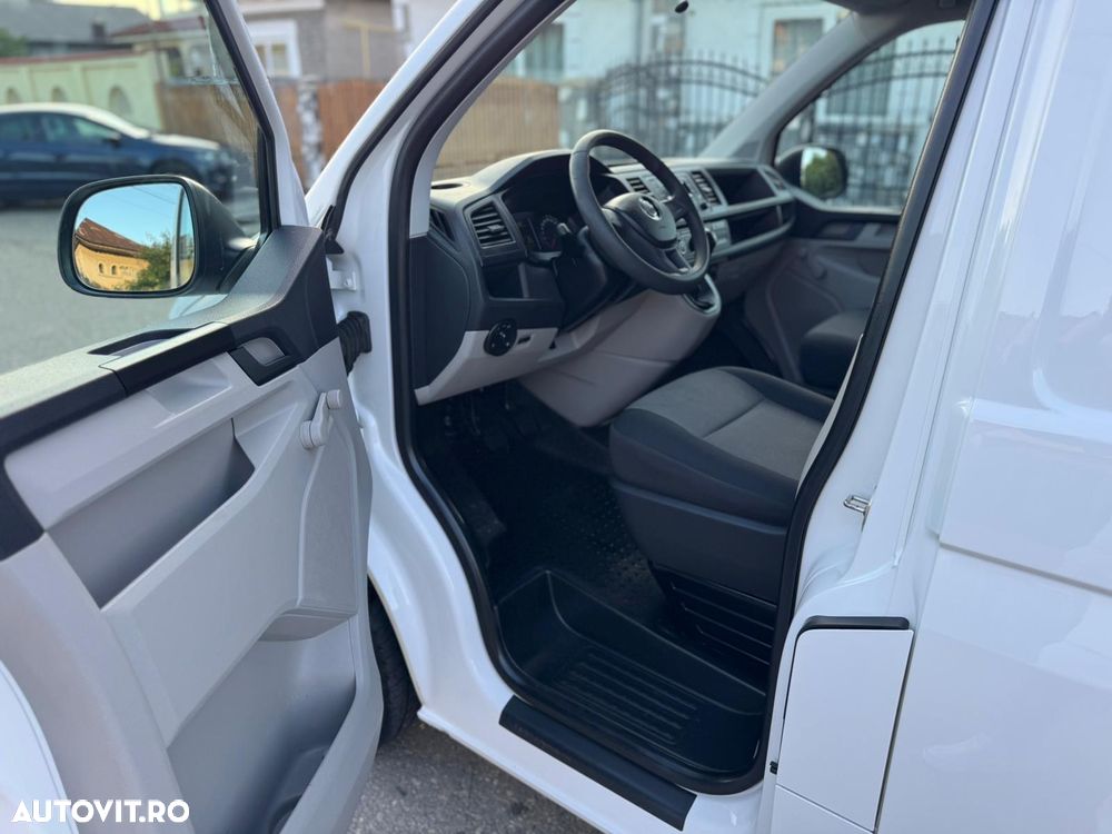 Volkswagen Transporter - 9