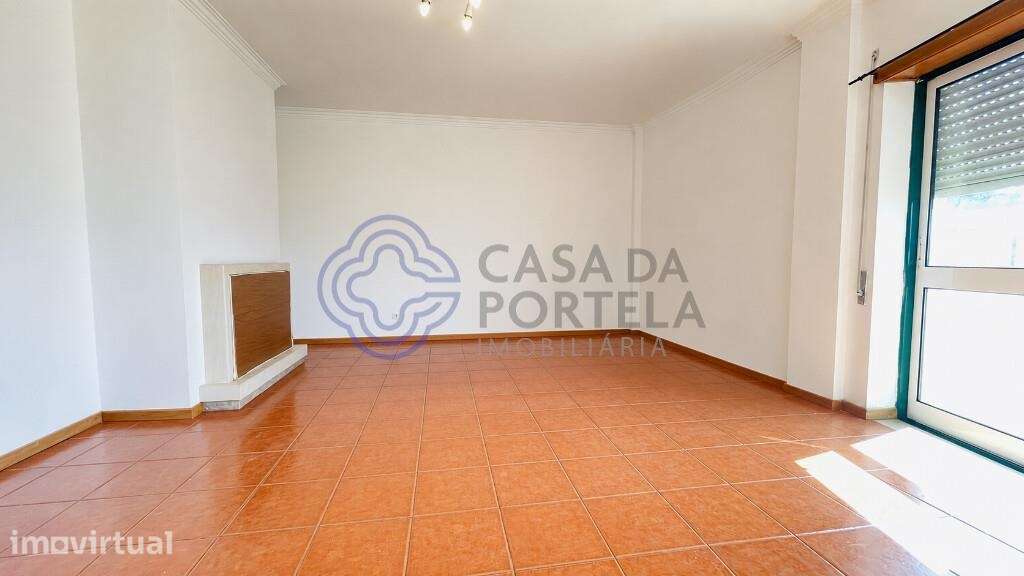 Apartamento T3+1 - Último Piso - Grande imagem: 2/19
