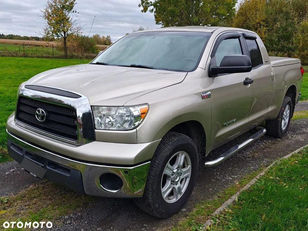 Toyota Tundra - 1