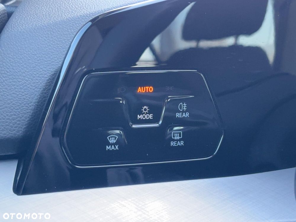 Volkswagen Golf Variant - 17